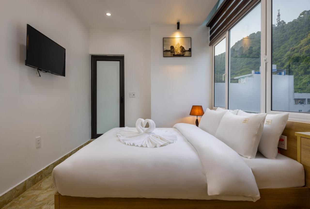 Cat Ba Hongkong Hotel Dong Khe Sau ภายนอก รูปภาพ